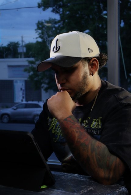 Artista de tatuaje Diego R.